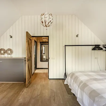 Dahliahoeve Voorheen Prinshaerlyck Overnachten Bed & Breakfast Made